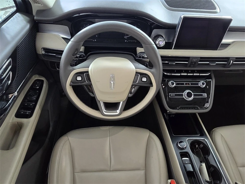 2022 Lincoln Corsair - Image 8 of 12