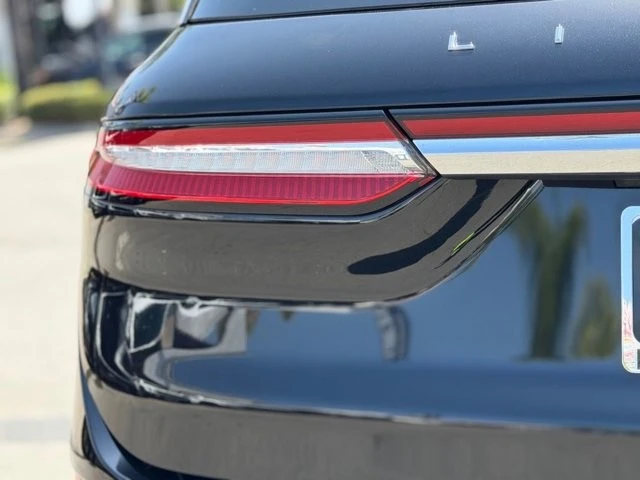 2022 Lincoln Corsair - Image 15 of 31