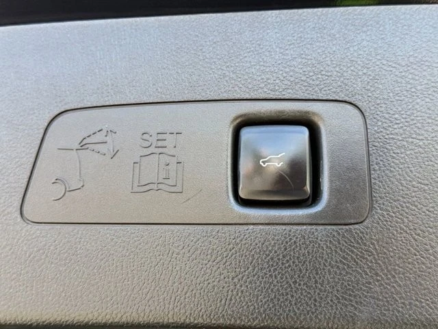 2022 Lincoln Corsair - Image 19 of 31