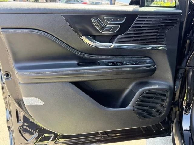 2022 Lincoln Corsair - Image 22 of 31