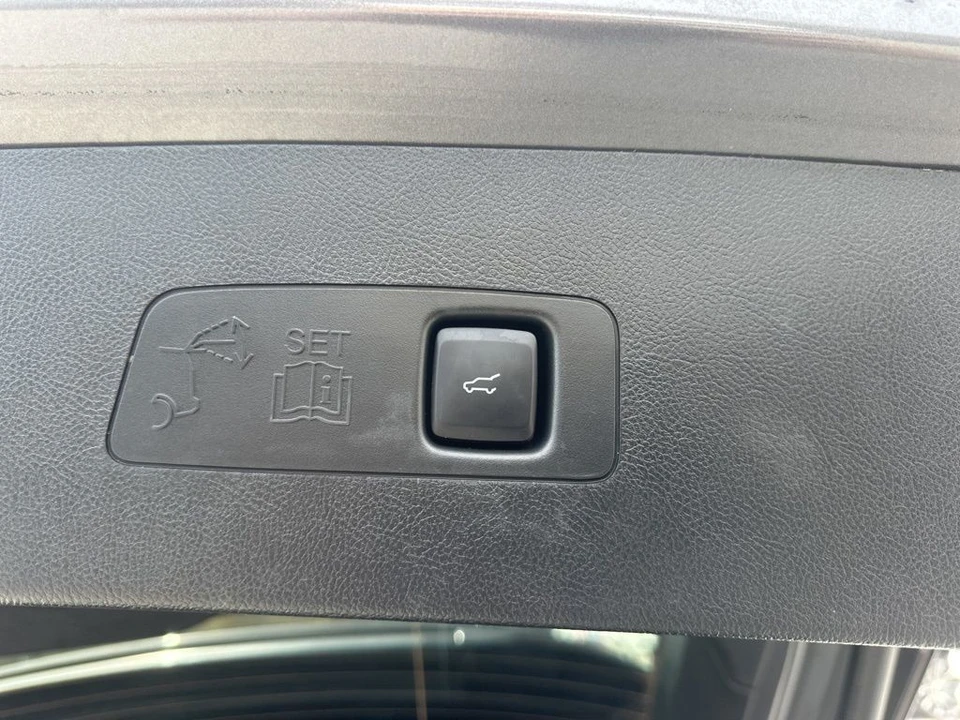 2022 Lincoln Corsair - Image 30 of 31