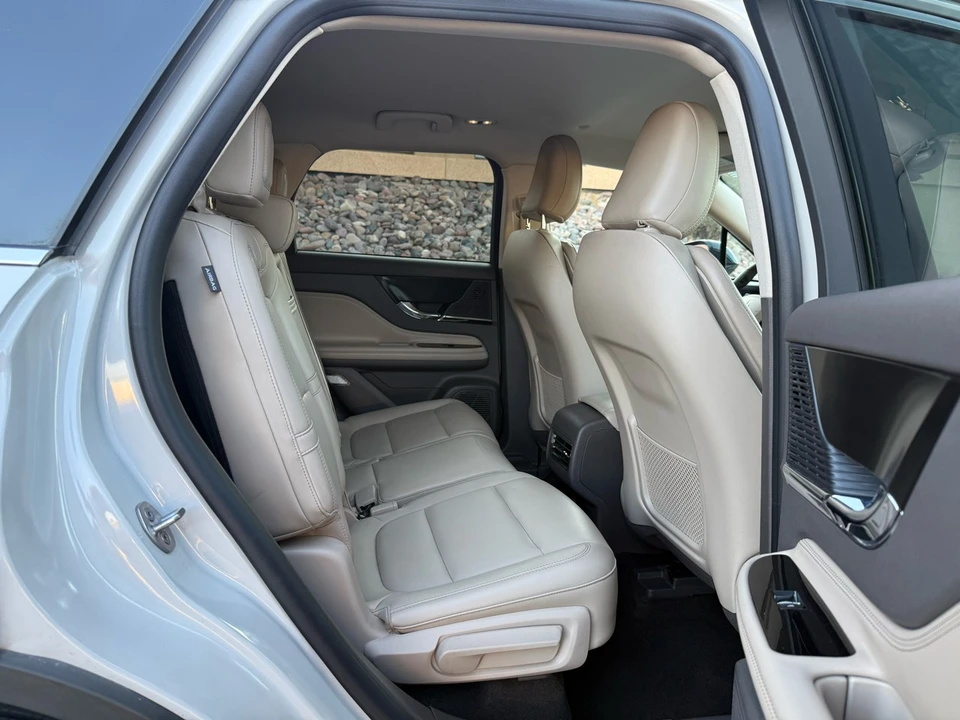2022 Lincoln Corsair - Image 15 of 21