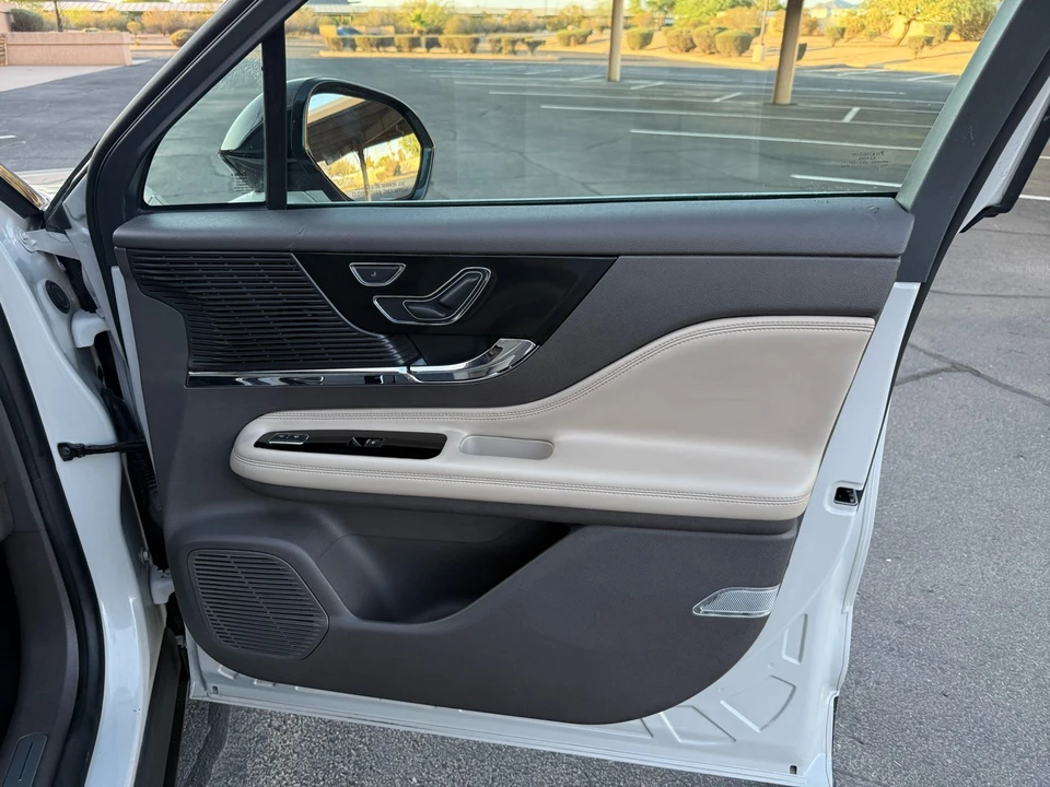 2022 Lincoln Corsair - Image 20 of 21