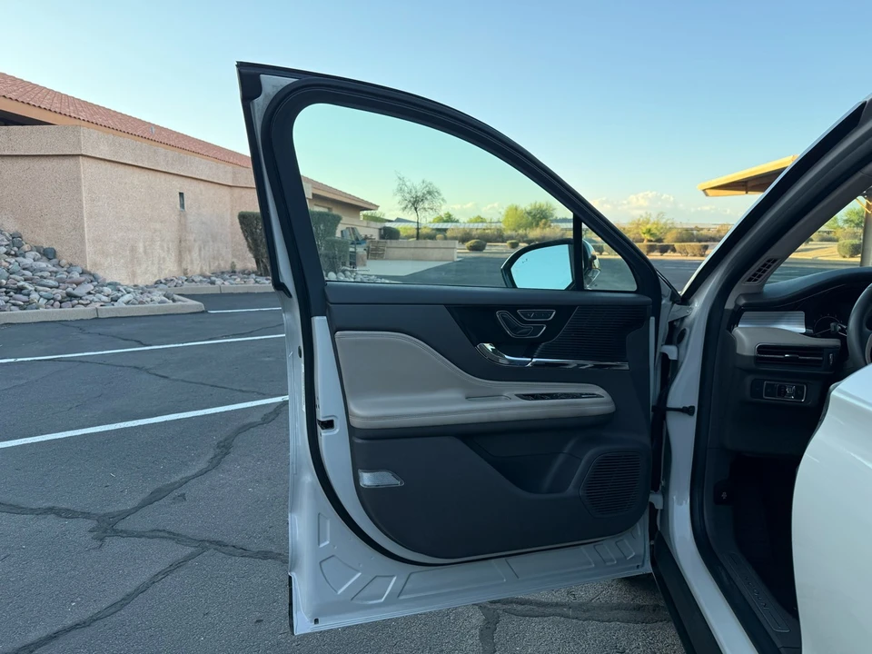 2022 Lincoln Corsair - Image 11 of 21