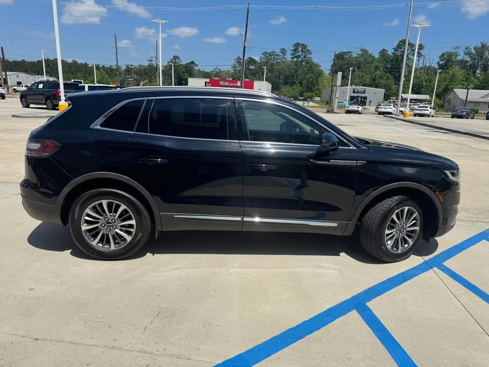 2022 Lincoln Nautilus - Image 4 of 6