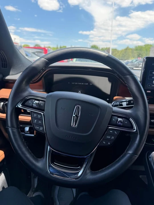 2022 Lincoln Nautilus - Image 11 of 18