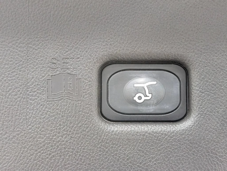 2022 Lincoln Nautilus - Image 22 of 28