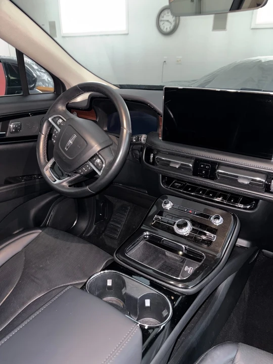 2022 Lincoln Nautilus - Image 9 of 20