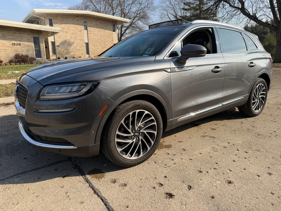 2022 Lincoln Nautilus - Image 8 of 21