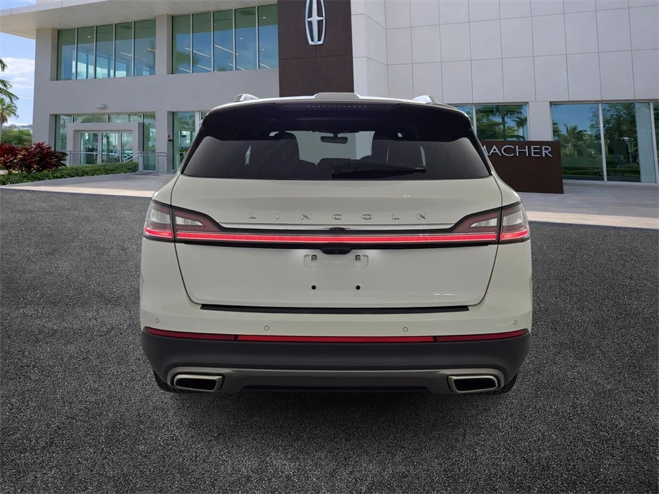 2022 Lincoln Nautilus - Image 6 of 12
