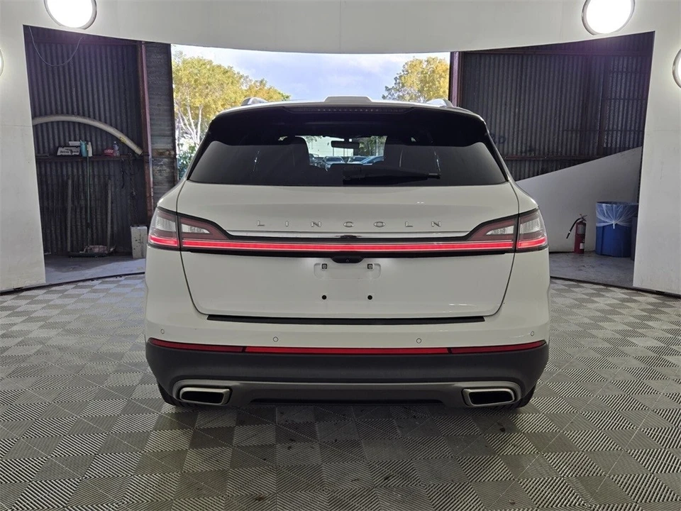 2022 Lincoln Nautilus - Image 6 of 12
