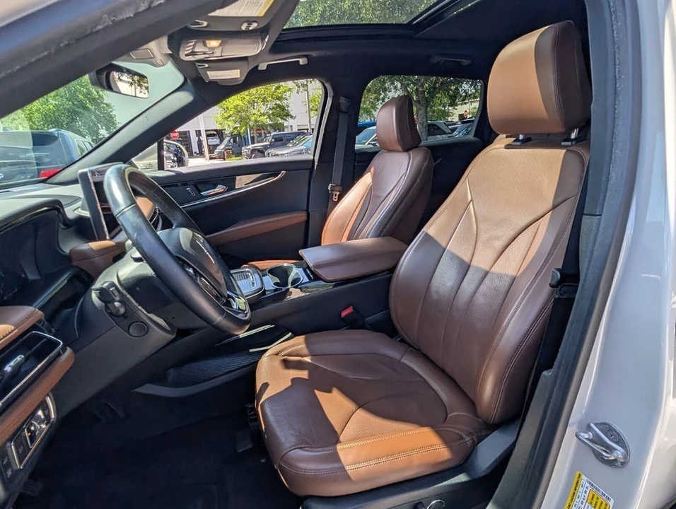 2022 Lincoln Nautilus - Image 11 of 21