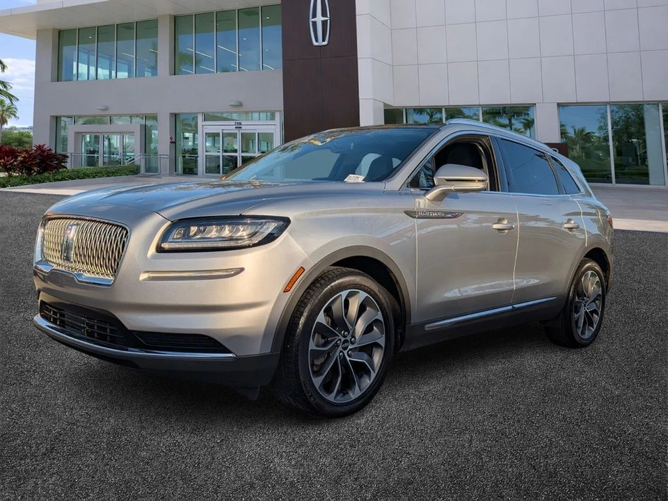2022 Lincoln Nautilus - Image 3 of 21