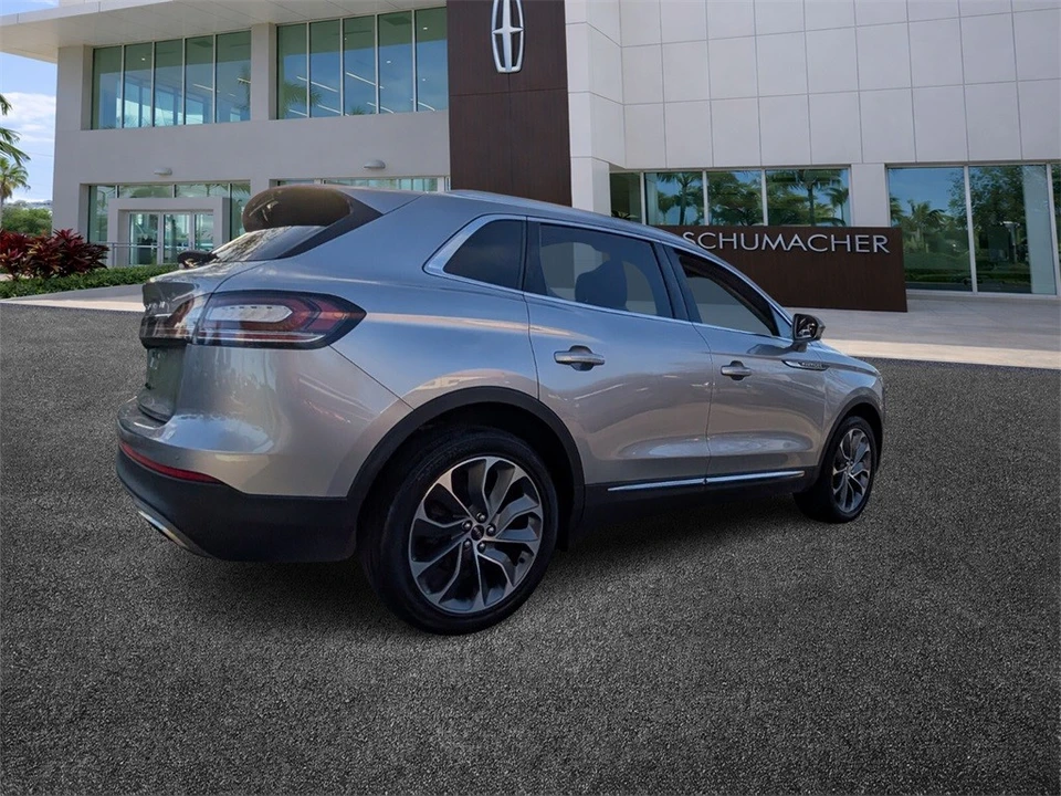 2022 Lincoln Nautilus - Image 7 of 12