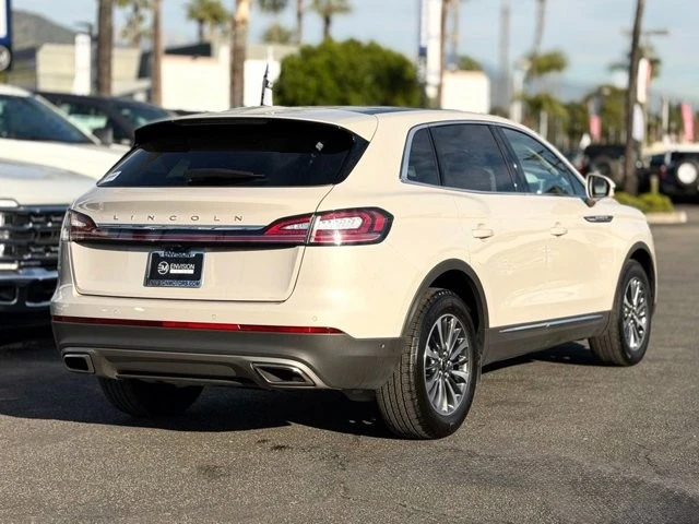2022 Lincoln Nautilus - Image 8 of 12