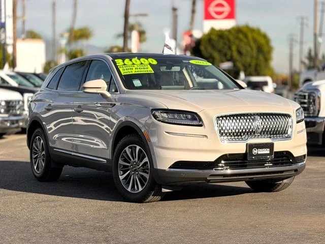 2022 Lincoln Nautilus - Image 2 of 12
