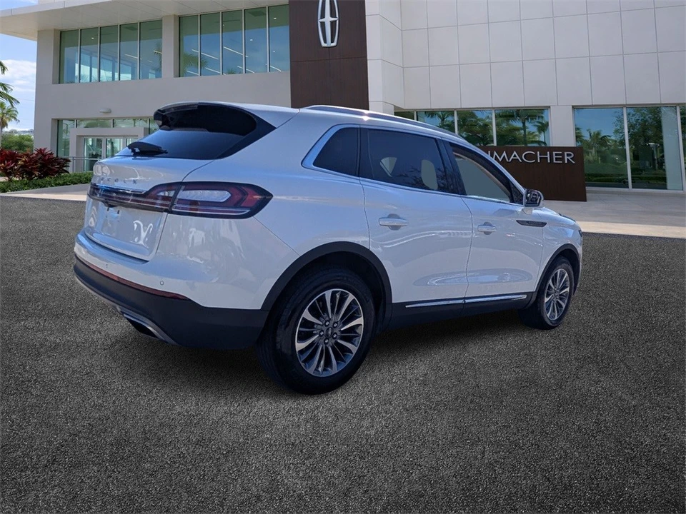 2022 Lincoln Nautilus - Image 7 of 12