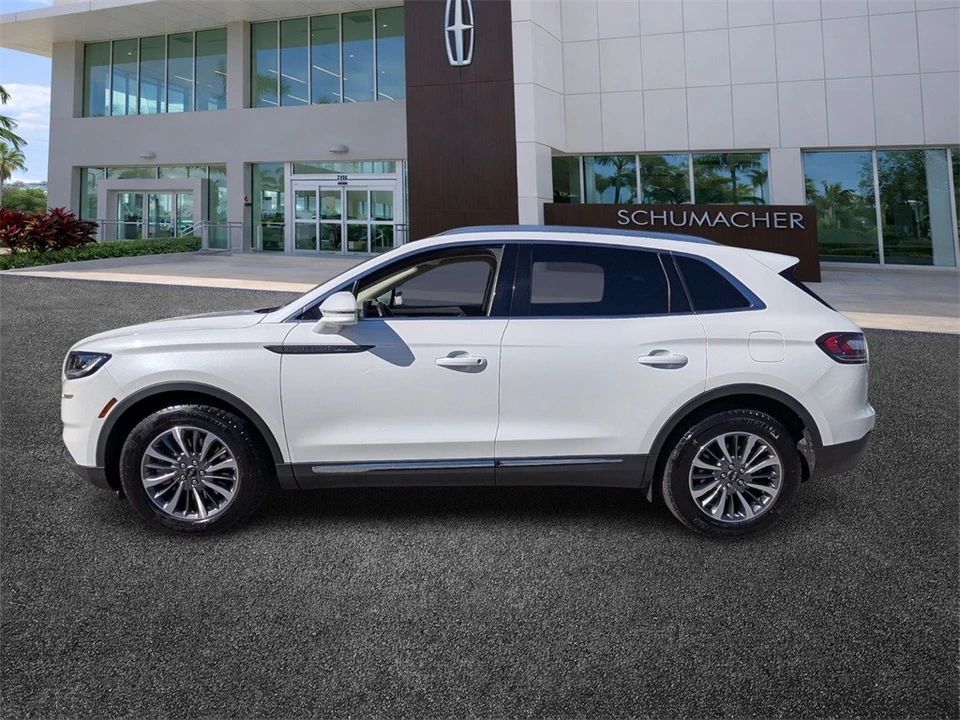 2022 Lincoln Nautilus - Image 4 of 12