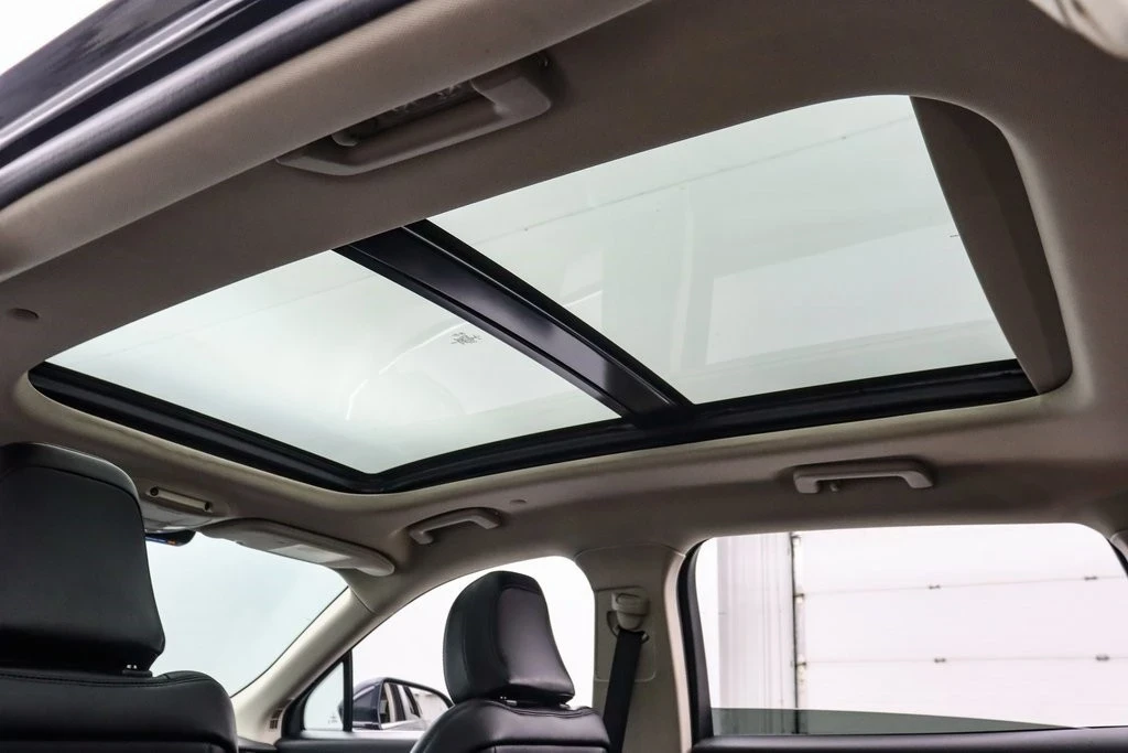 2022 Lincoln Nautilus - Image 20 of 21