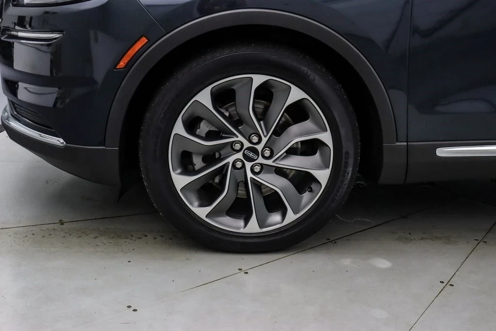 2022 Lincoln Nautilus - Image 11 of 21