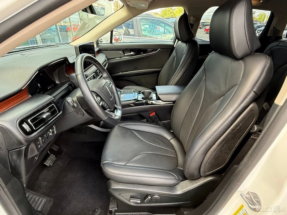 2022 Lincoln Nautilus - Image 11 of 21
