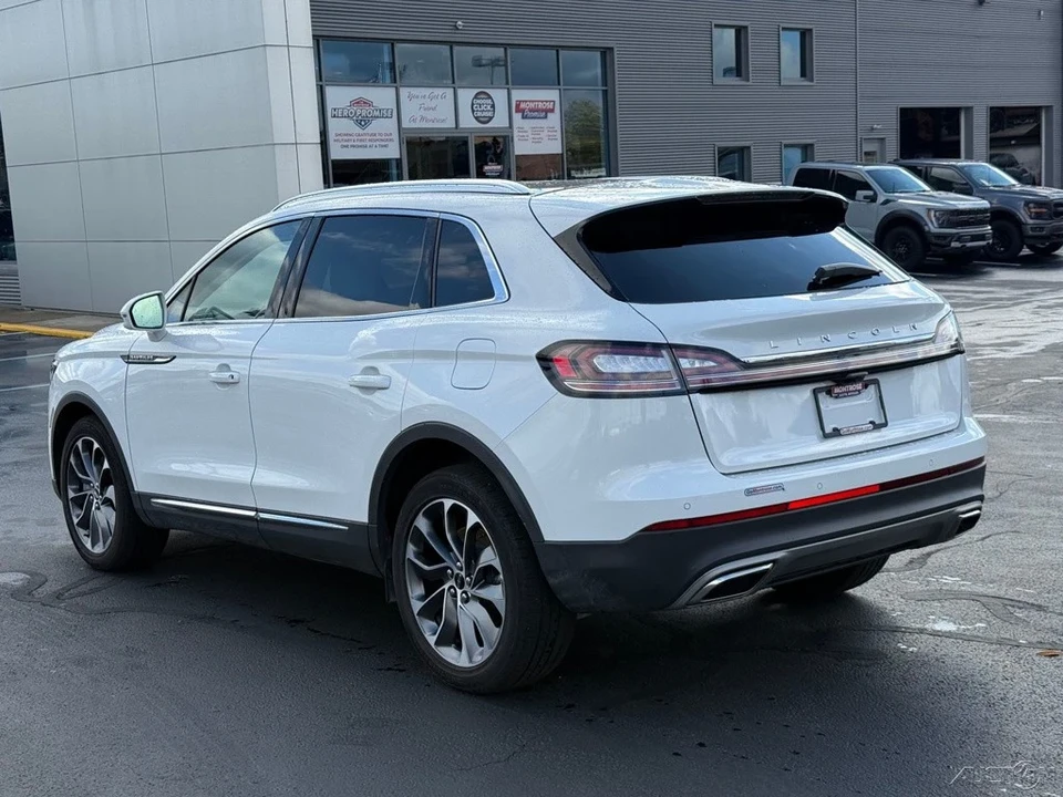 2022 Lincoln Nautilus - Image 5 of 21
