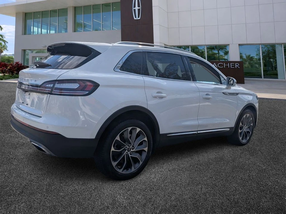 2022 Lincoln Nautilus - Image 7 of 12