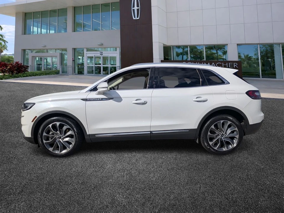2022 Lincoln Nautilus - Image 4 of 12