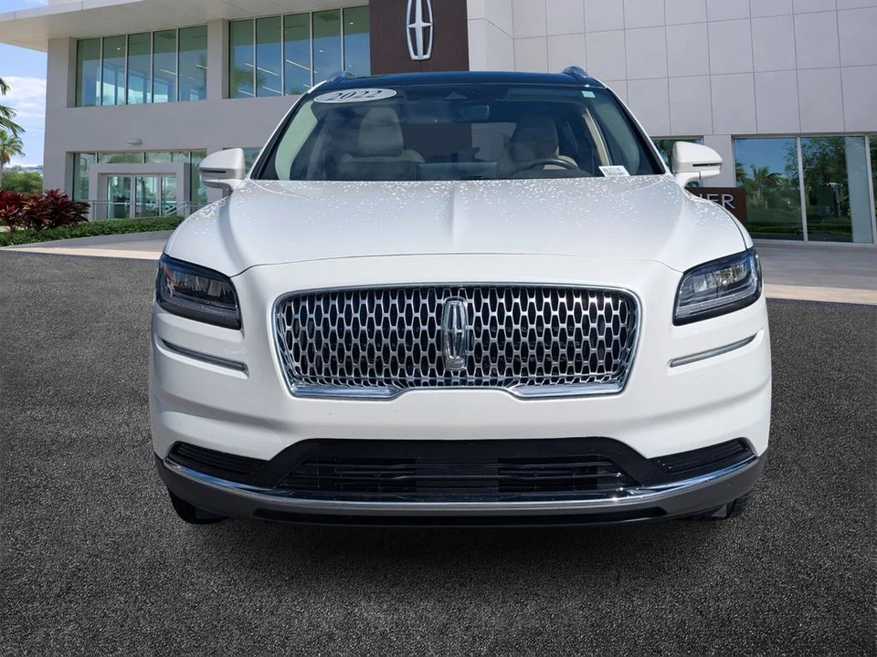 2022 Lincoln Nautilus - Image 2 of 12