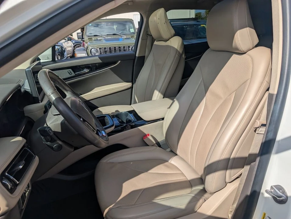 2022 Lincoln Nautilus - Image 11 of 12