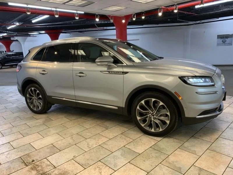 2022 Lincoln Nautilus - Image 9 of 12