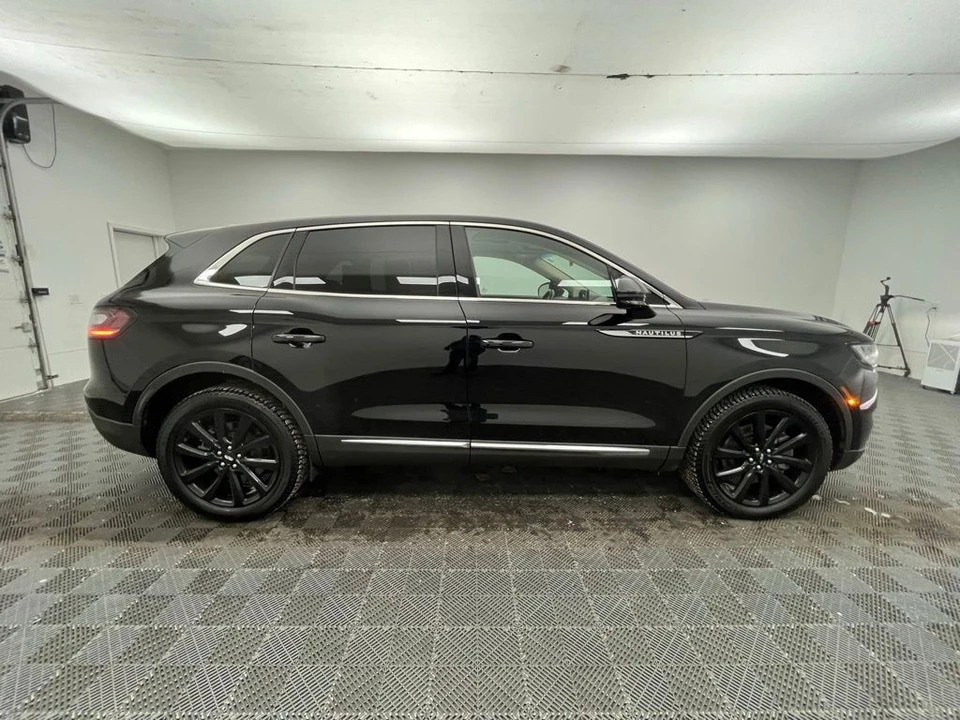 2022 Lincoln Nautilus - Image 7 of 12