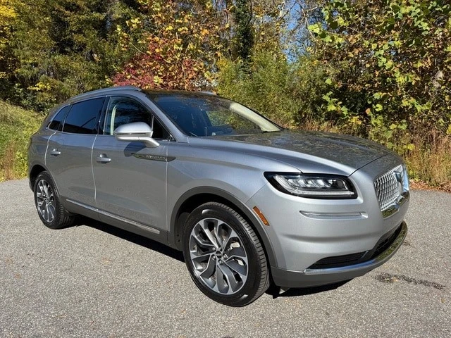 2022 Lincoln Nautilus - Image 4 of 12
