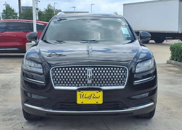 2022 Lincoln Nautilus - Image 2 of 12