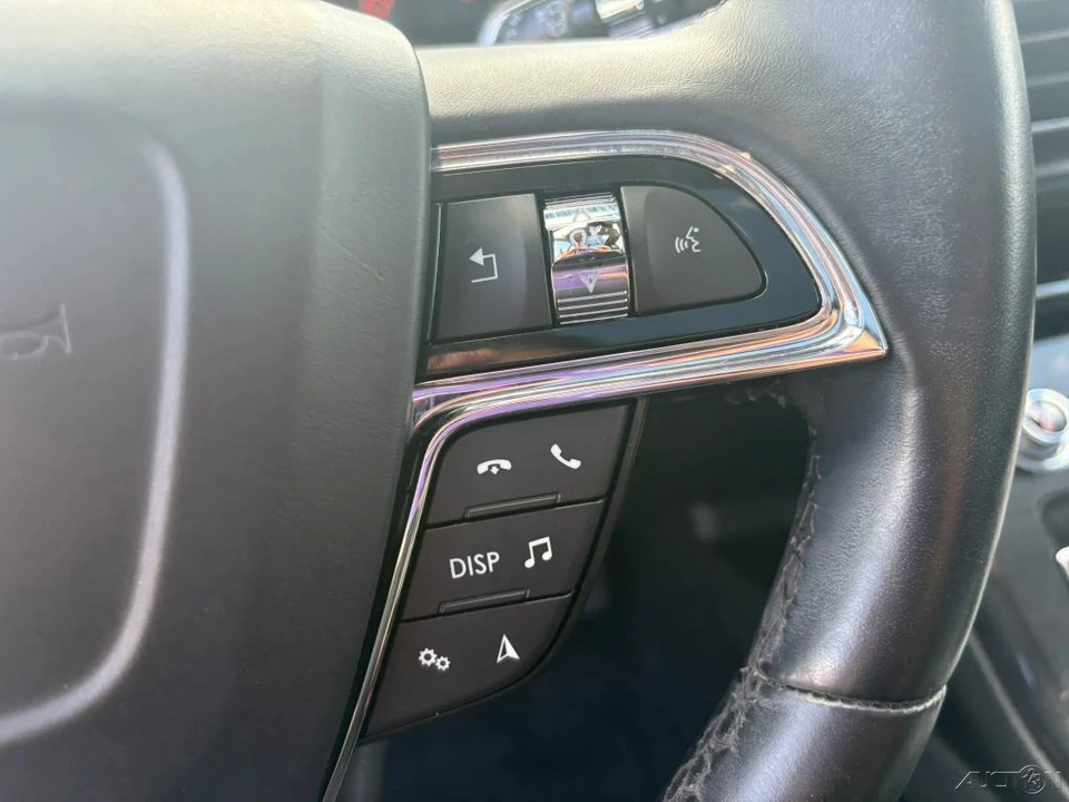 2022 Lincoln Nautilus - Image 20 of 24
