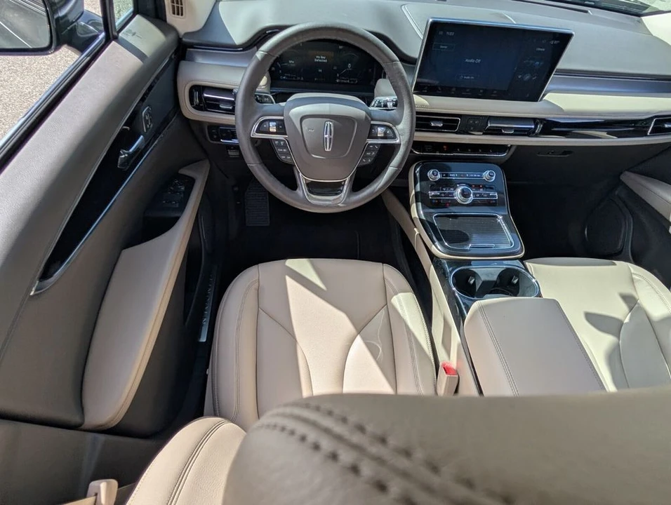2022 Lincoln Nautilus - Image 13 of 21