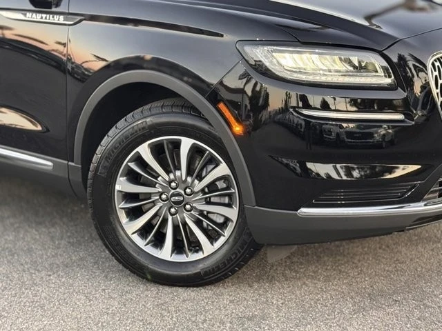 2022 Lincoln Nautilus - Image 4 of 12