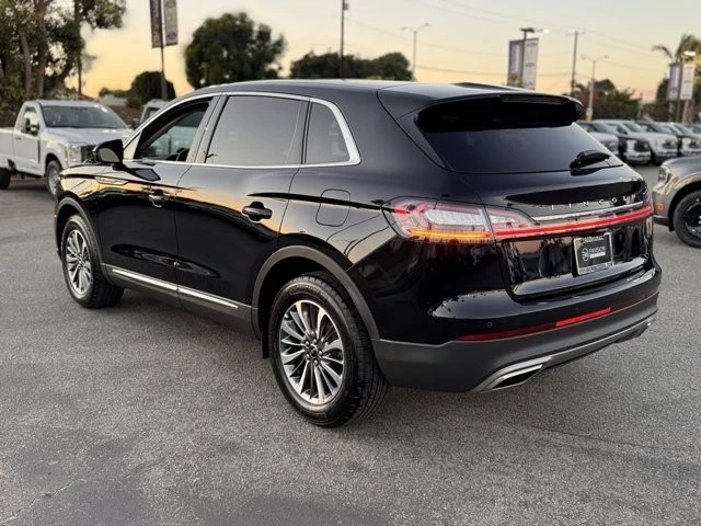 2022 Lincoln Nautilus - Image 10 of 12