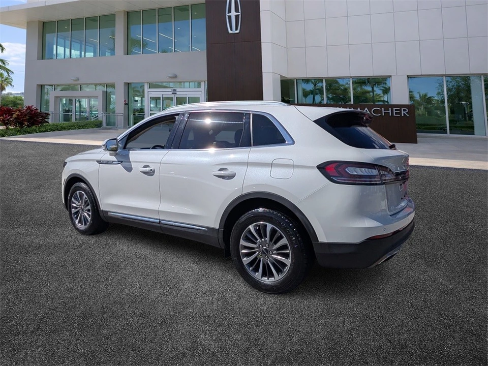 2022 Lincoln Nautilus - Image 5 of 12