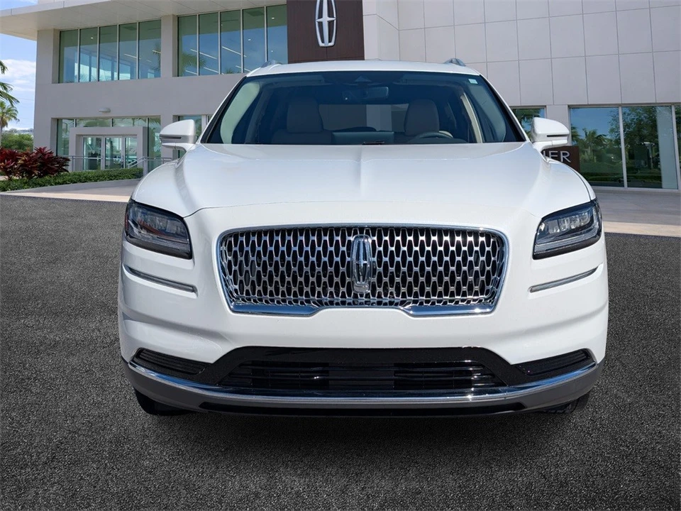 2022 Lincoln Nautilus - Image 2 of 12