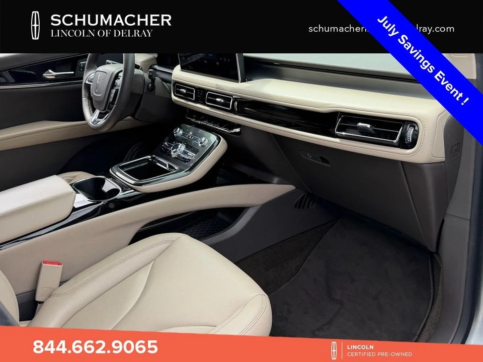 2022 Lincoln Nautilus - Image 17 of 29