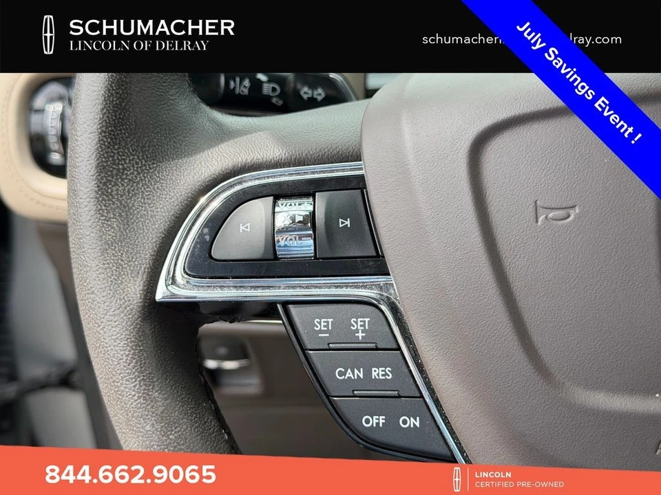 2022 Lincoln Nautilus - Image 26 of 29