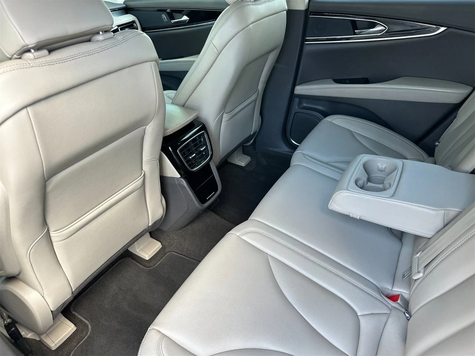 2022 Lincoln Nautilus - Image 12 of 12