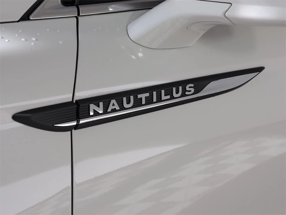 2022 Lincoln Nautilus - Image 5 of 21