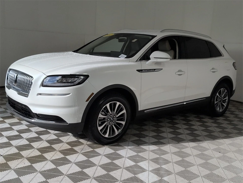 2022 Lincoln Nautilus - Image 4 of 12