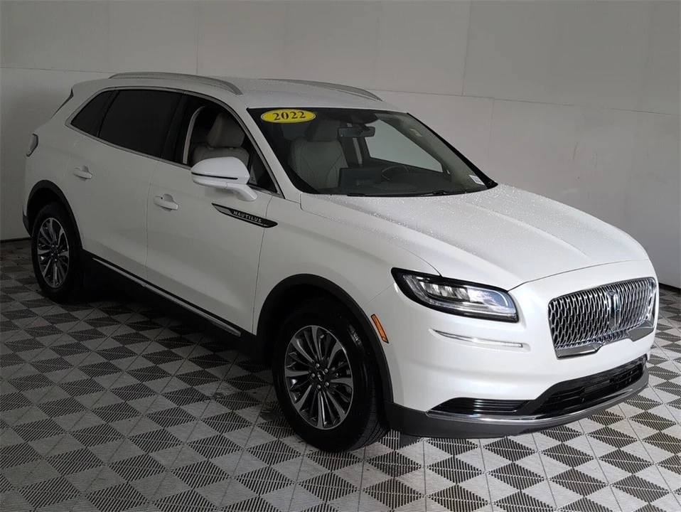 2022 Lincoln Nautilus - Image 2 of 12