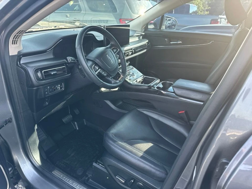 2022 Lincoln Nautilus - Image 3 of 5