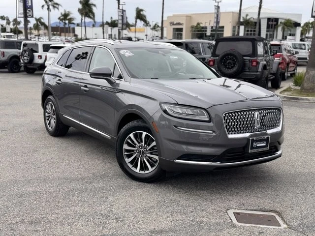 2022 Lincoln Nautilus - Image 2 of 12
