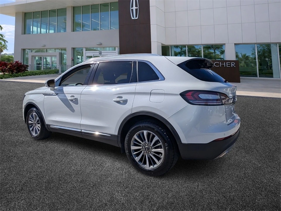 2022 Lincoln Nautilus - Image 5 of 12