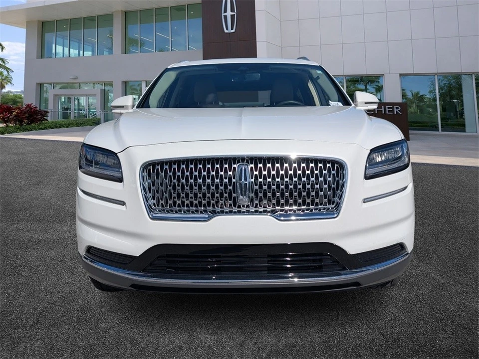 2022 Lincoln Nautilus - Image 2 of 12